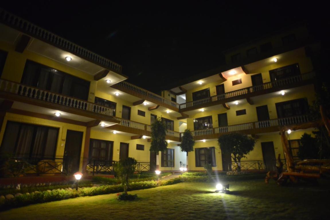 Hotel Homeland Pokhara Exterior foto